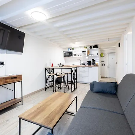 Magnifique Flat Le Belleville - Lumineux - 4 Personnes - Proche Metro Parigi