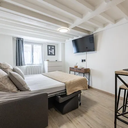 Apartment Magnifique Flat Le Belleville - Lumineux - 4 Personnes - Proche Metro Paris