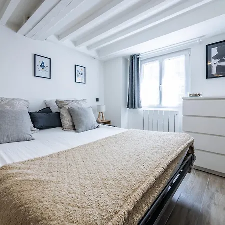 Magnifique Flat Le Belleville - Lumineux - 4 Personnes - Proche Metro